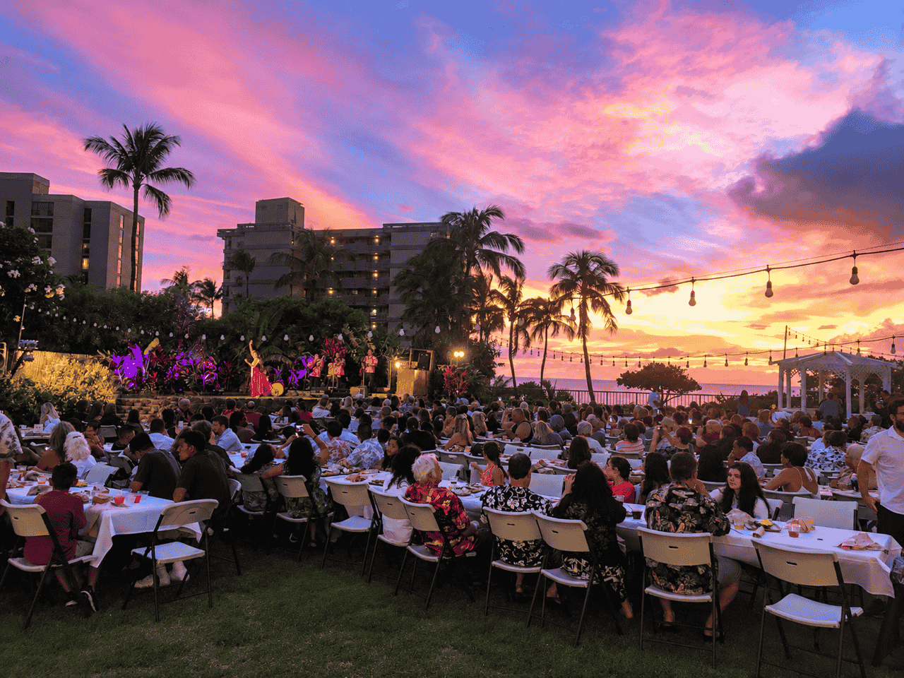 Featured image for How Far in Advance Should You Book a Maui Luau?